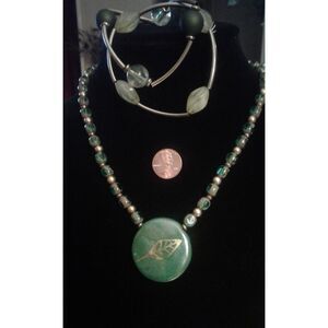 Seti's Set Necklace & 2 Braceletsglass green gold